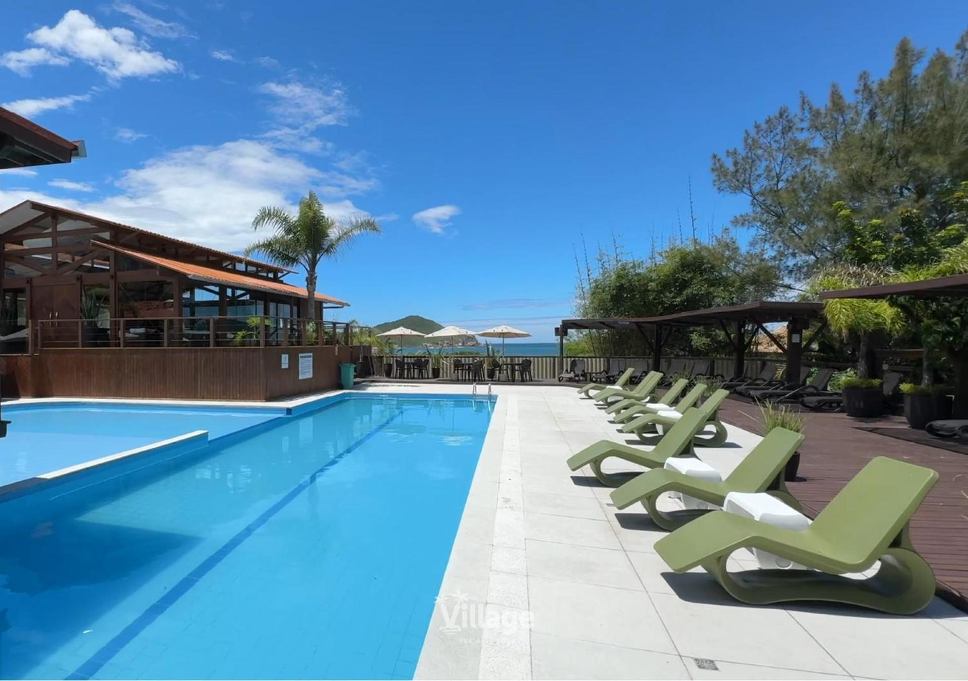 Village Praia Do Rosa Exterior photo